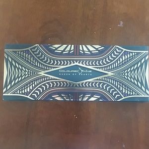 Coloured Raine Queen of Hearts Palette